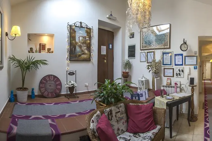 Alma De Roma Oda ve Kahvaltı 4*